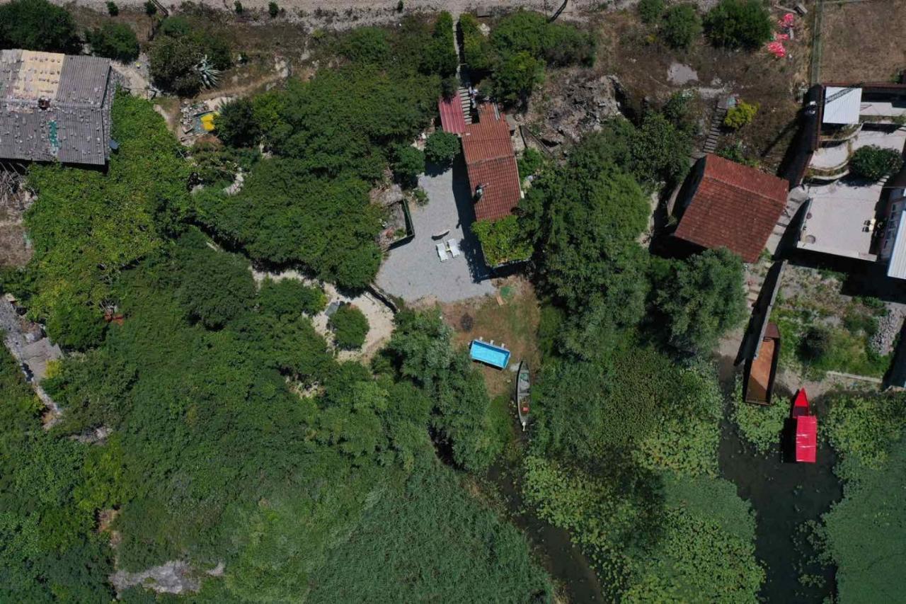 Lake House Buric Vranjina Kültér fotó