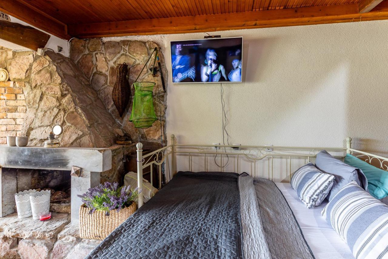 Lake House Buric Vranjina Kültér fotó